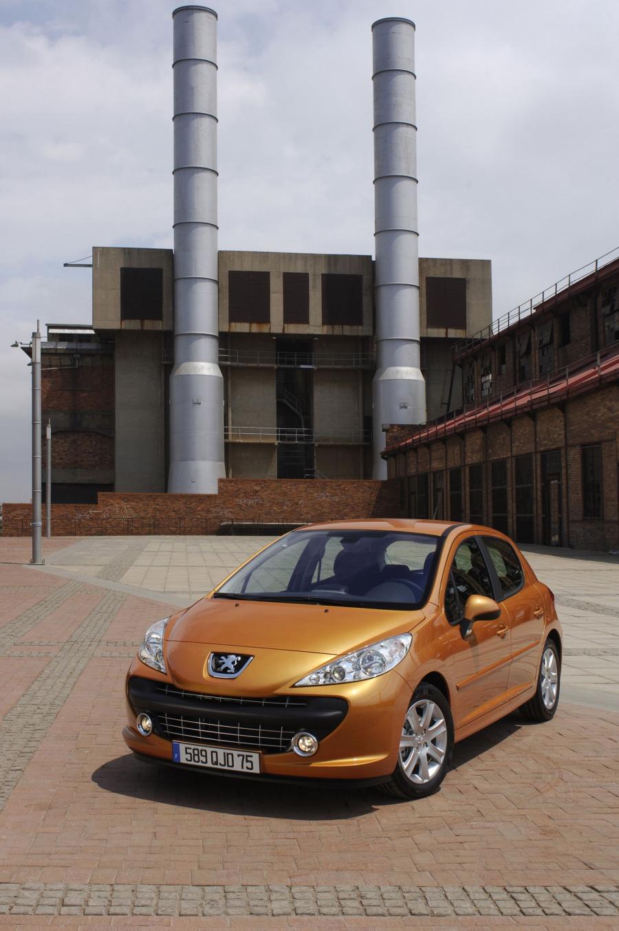  Peugeot 207 2006 года  (фото 177 из 180)